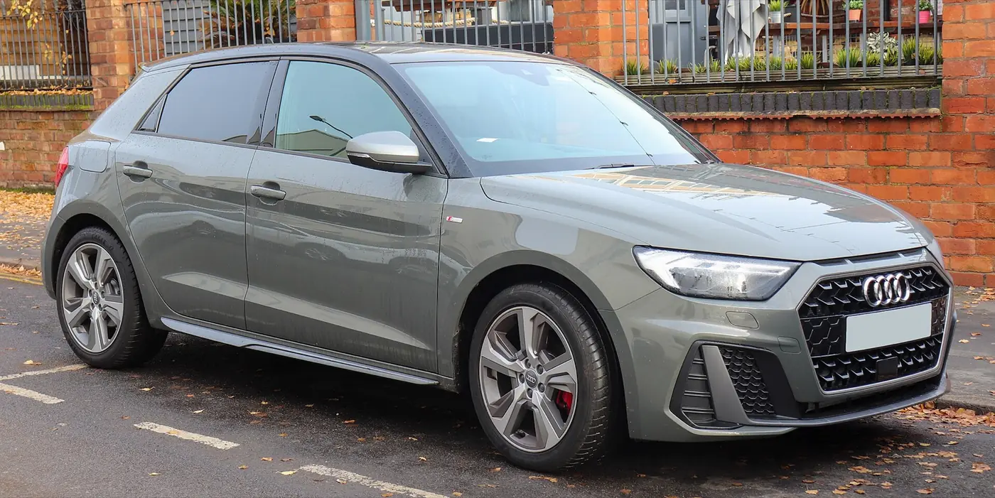 Audi A1 Sportback 2026, vista 3/4 frontal, foto 2
