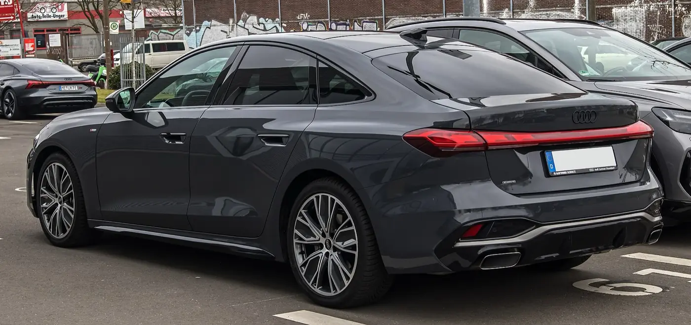 Audi A5 2027, vista 3/4 trasera