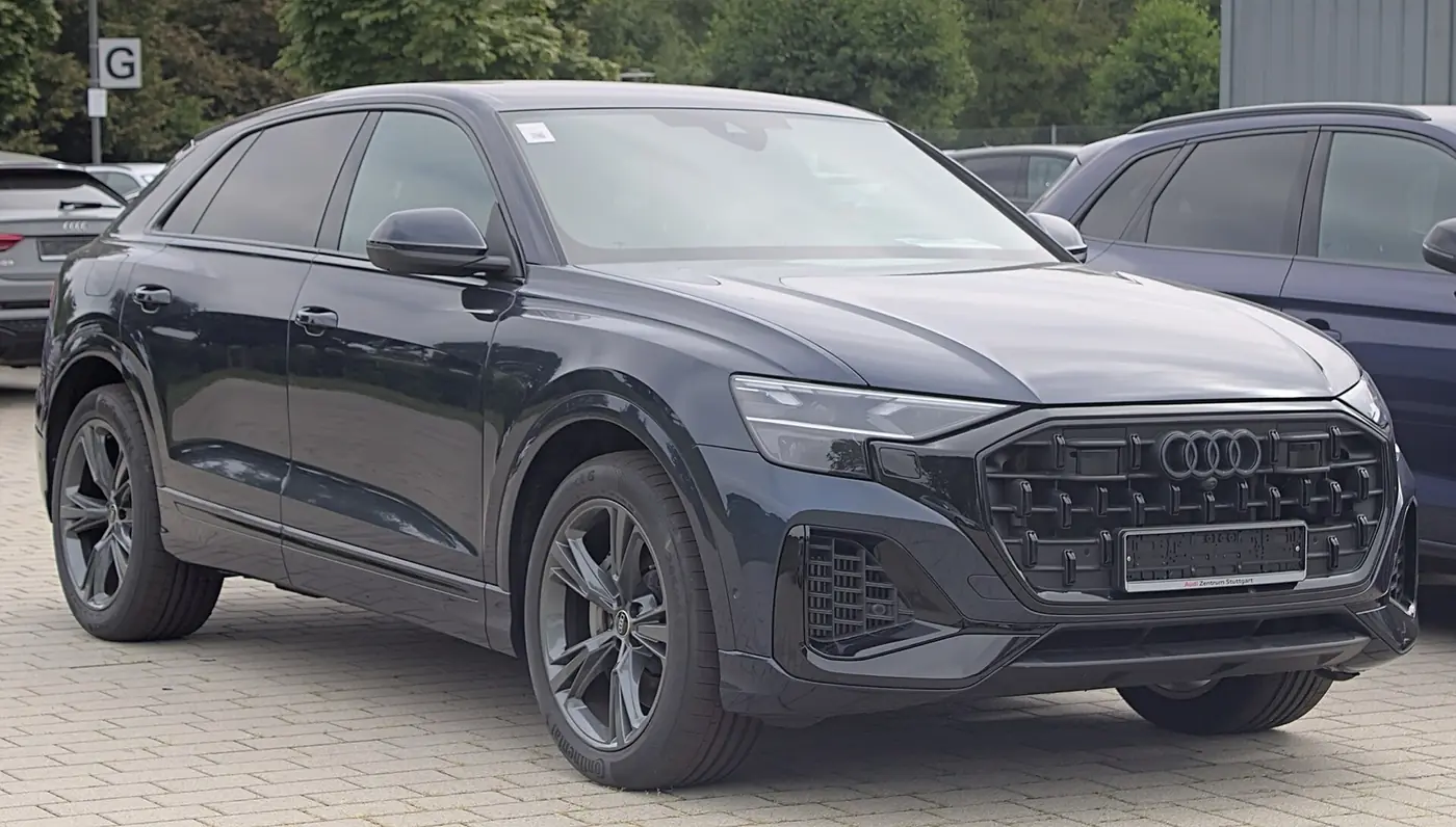 Audi Q8 2027, vista 3/4 frontal, foto 2