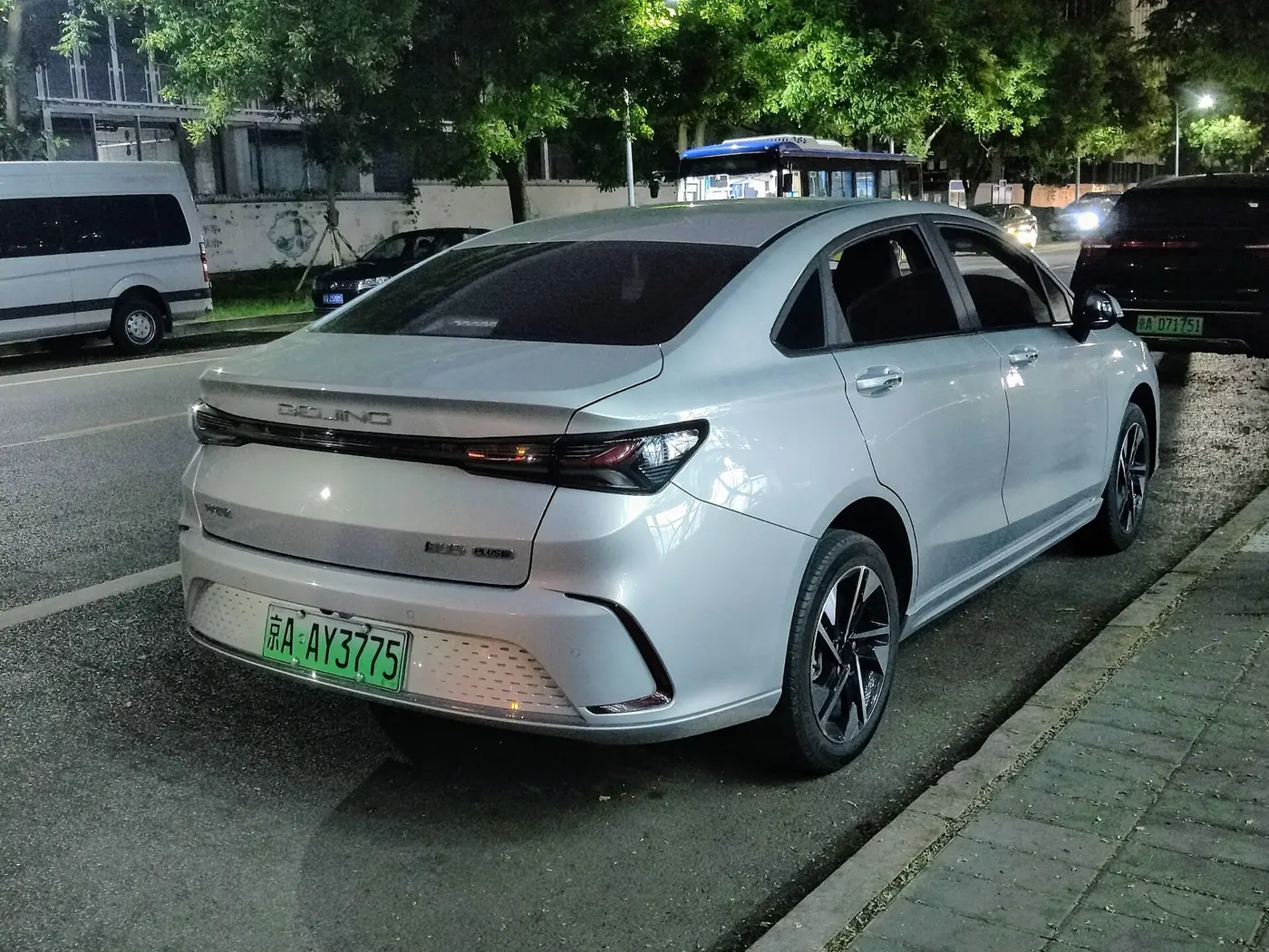 BAIC U5 Plus , vista 3/4 trasera