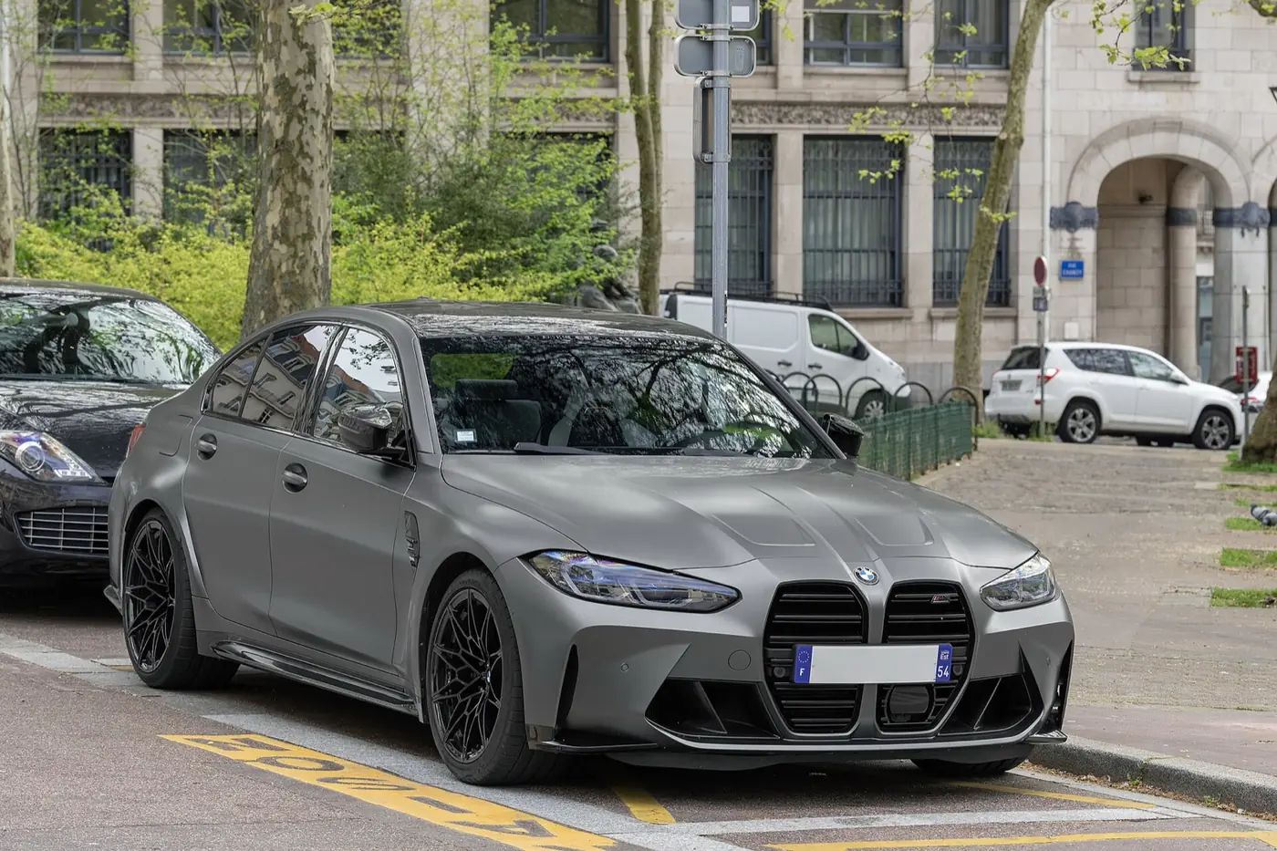 BMW M3 2027, vista 3/4 frontal