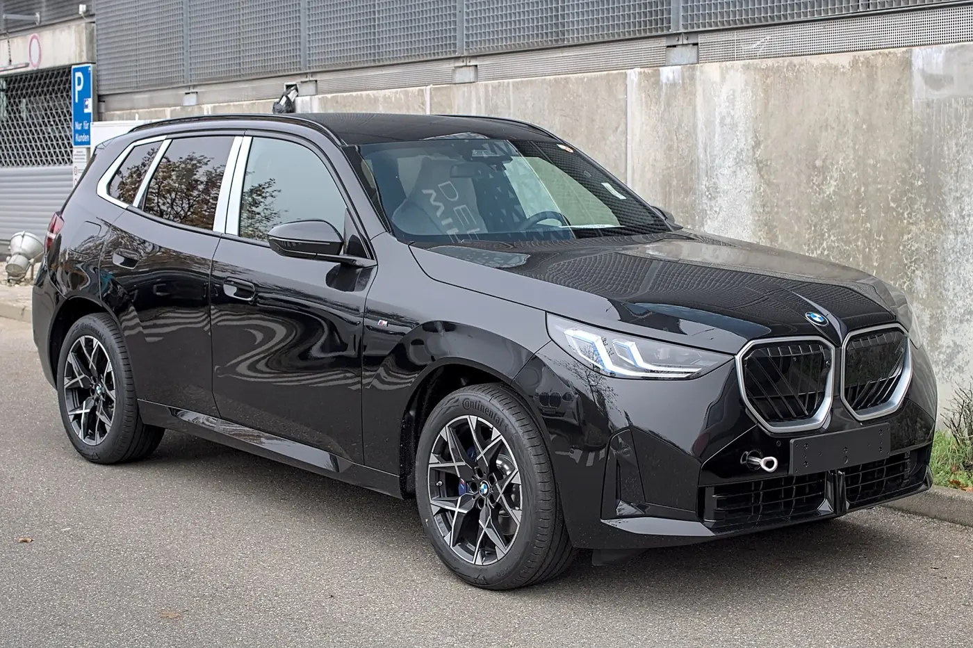 BMW X3 2027, vista 3/4 frontal