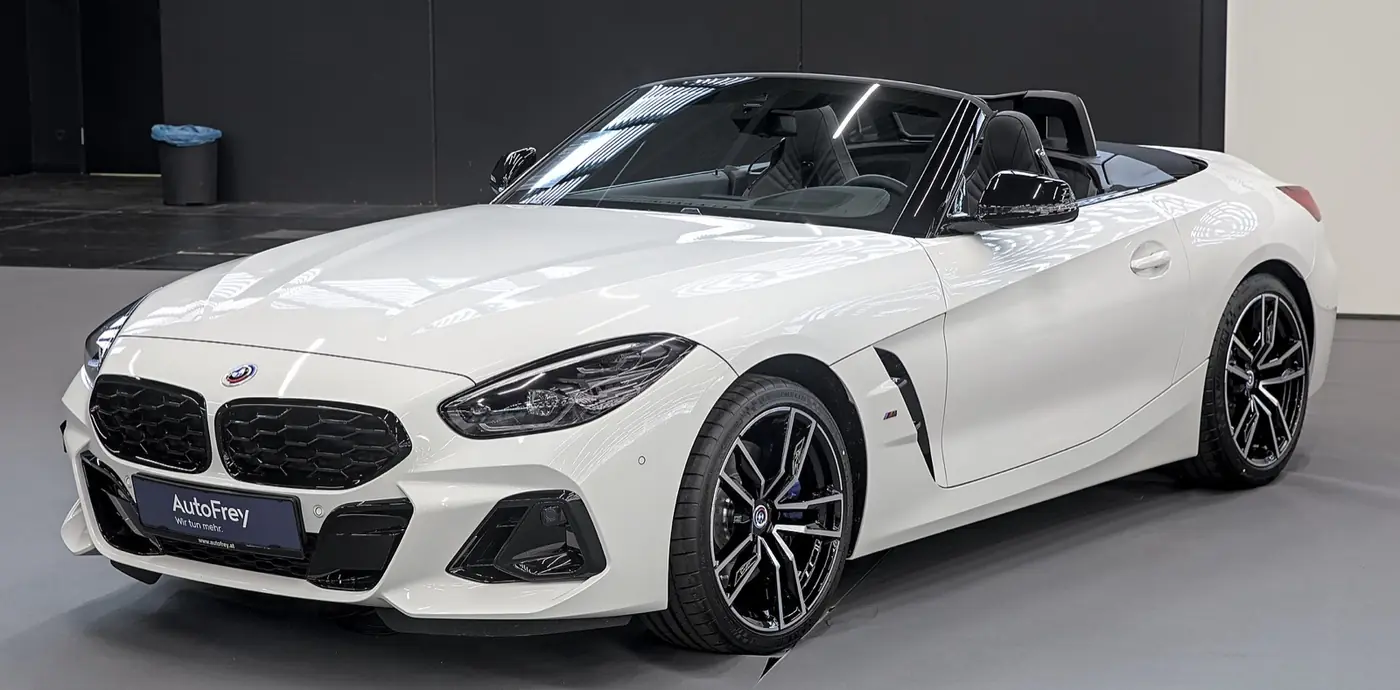 BMW Z4 2026, vista 3/4 frontal