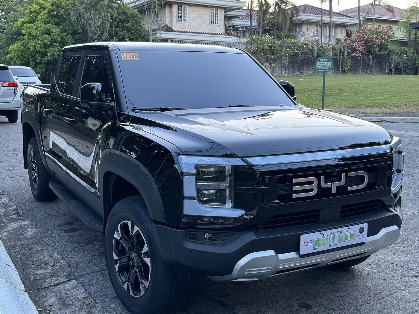 BYD Shark 2026, vista 3/4 frontal, foto 2