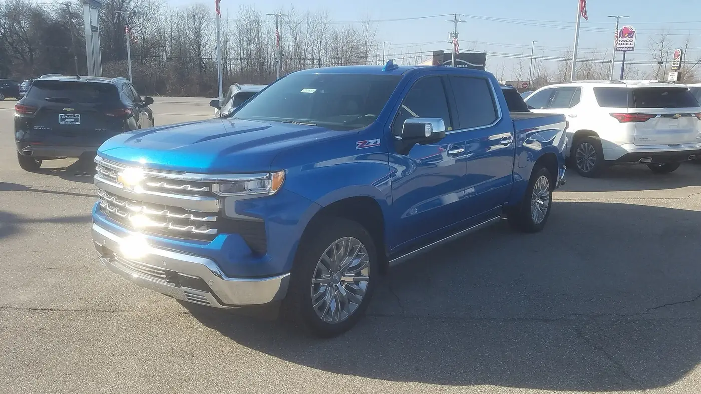 Chevrolet Cheyenne 2026, vista 3/4 frontal, foto 1