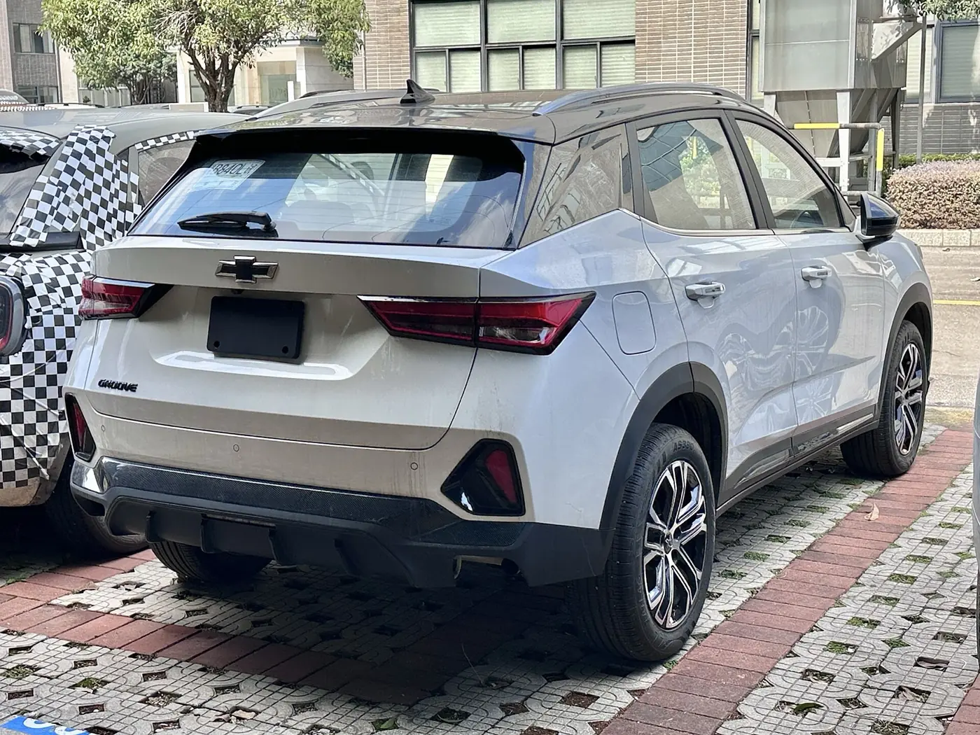 Chevrolet Groove 2027, vista 3/4 trasera