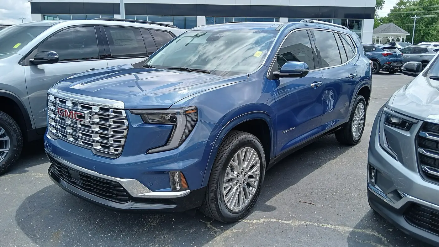 GMC Acadia 2027, vista 3/4 frontal, foto 1