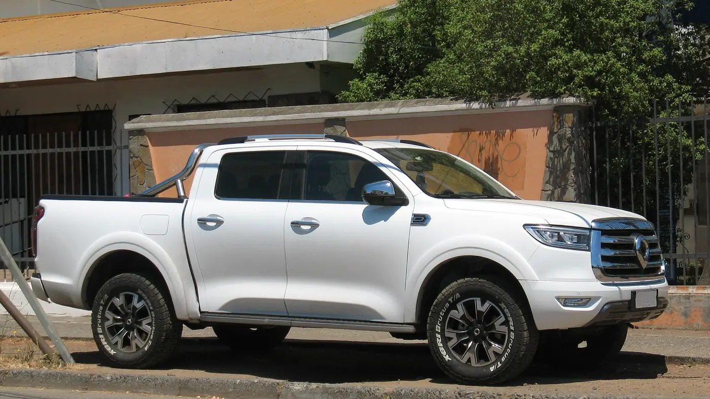 GWM Poer 2026, vista 3/4 frontal, foto 1