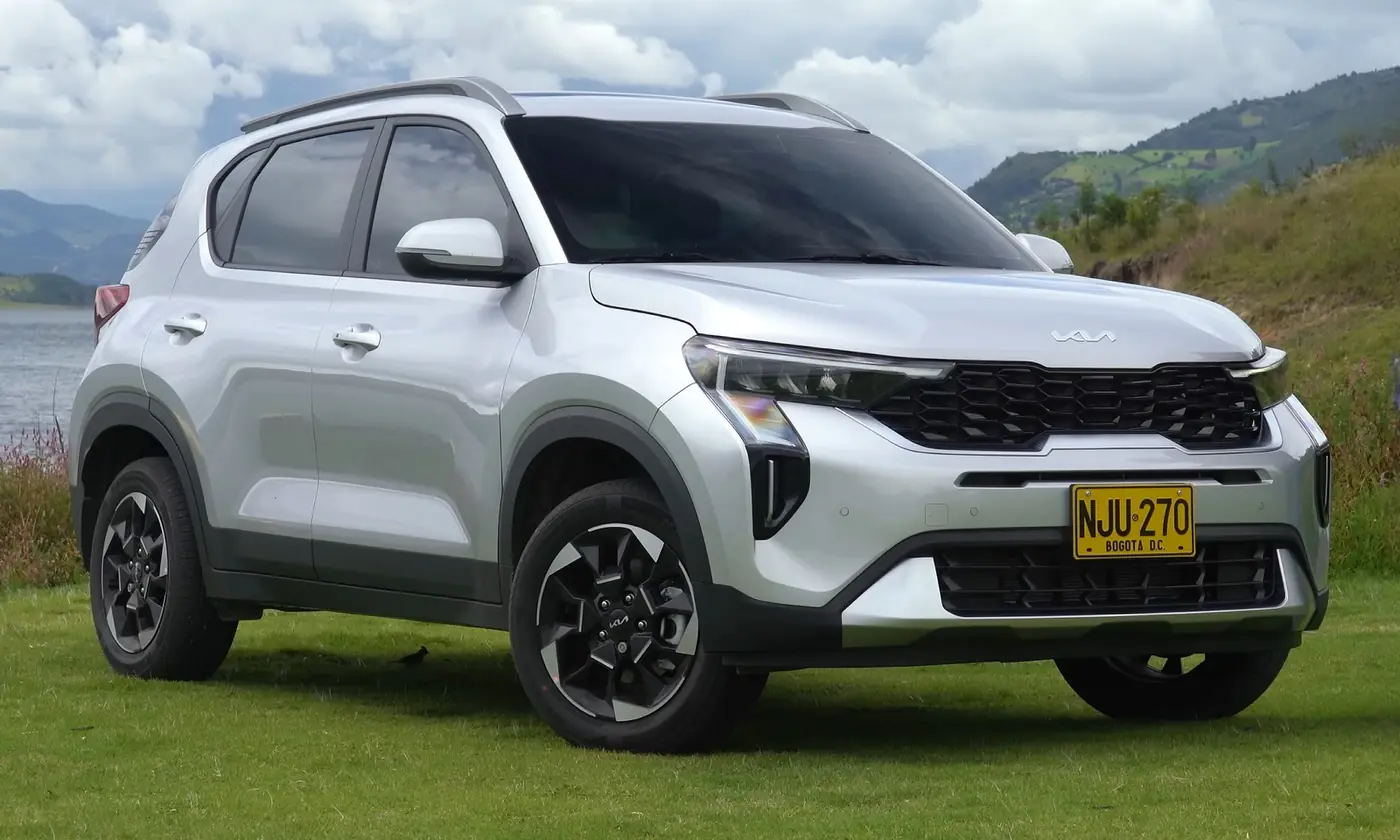 Kia Sonet 2027, vista 3/4 frontal, foto 1