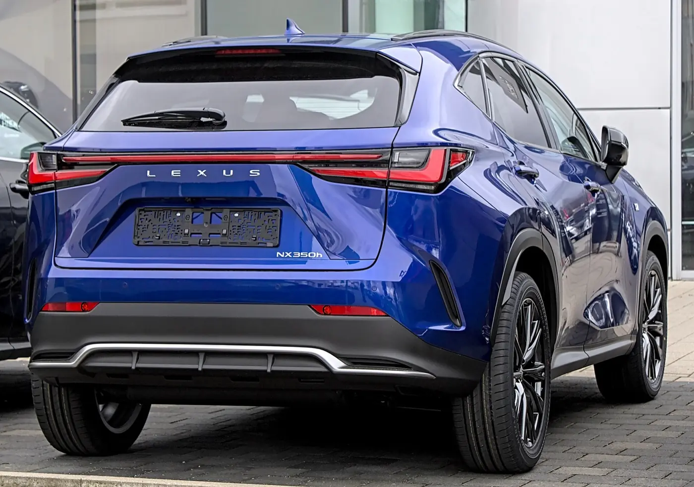 Lexus NX 2026, vista 3/4 trasera