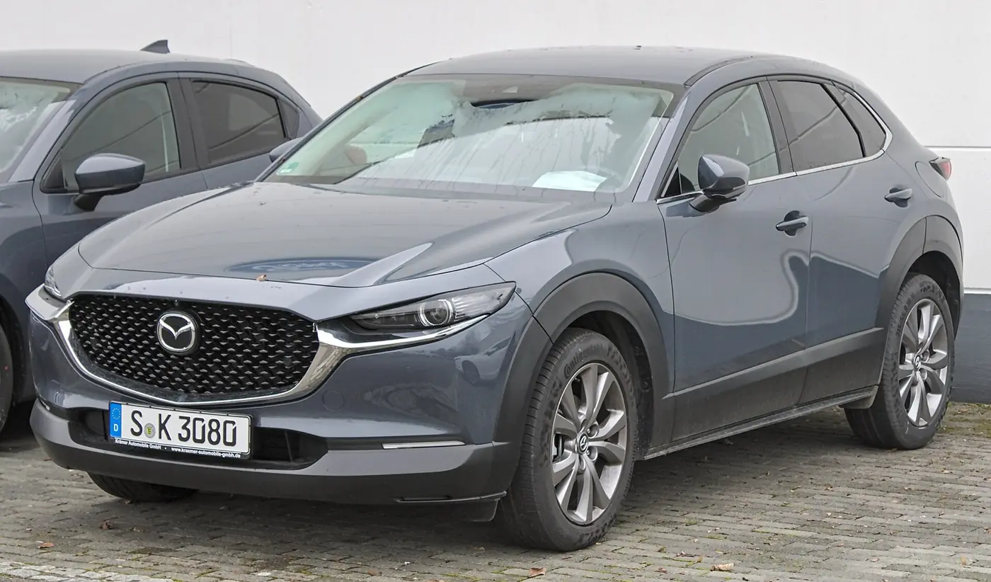 Mazda CX-30 2026, vista 3/4 frontal, foto 2