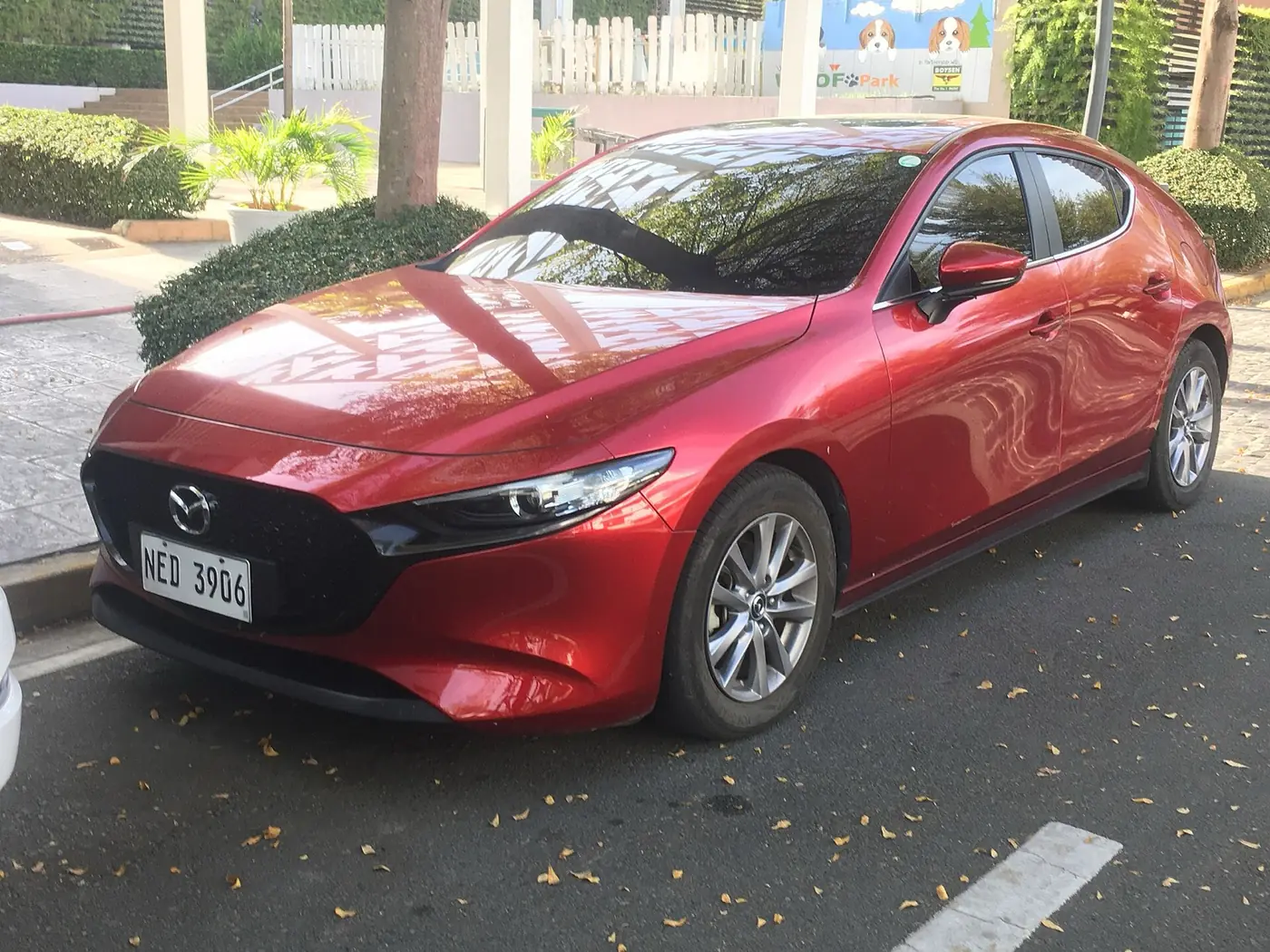 Mazda Mazda3 Hatchback 2026, vista 3/4 frontal, foto 2