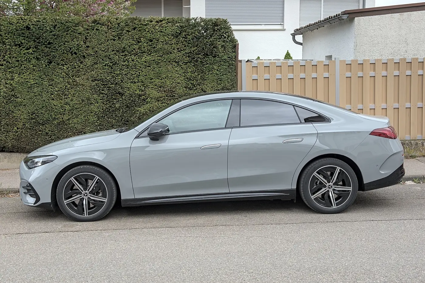 Mercedes-Benz CLA 2027, vista perfil