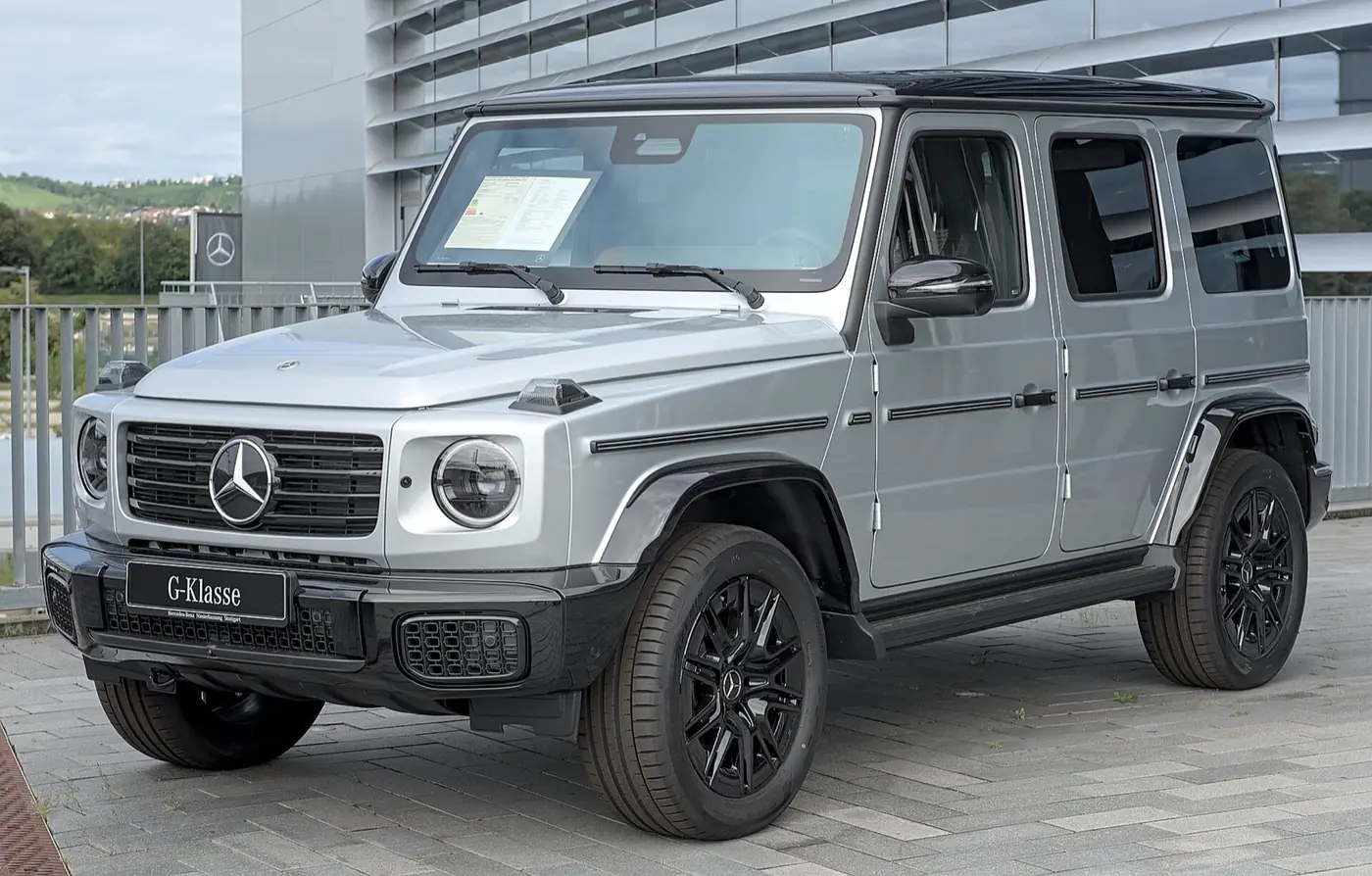 Mercedes-Benz Clase G 2026, vista 3/4 frontal, foto 2