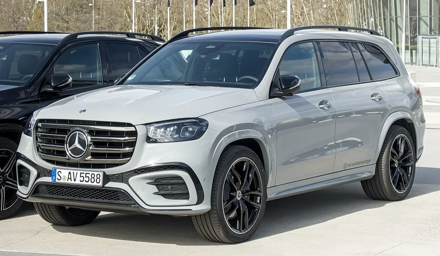 Mercedes-Benz GLS 2026, vista 3/4 frontal