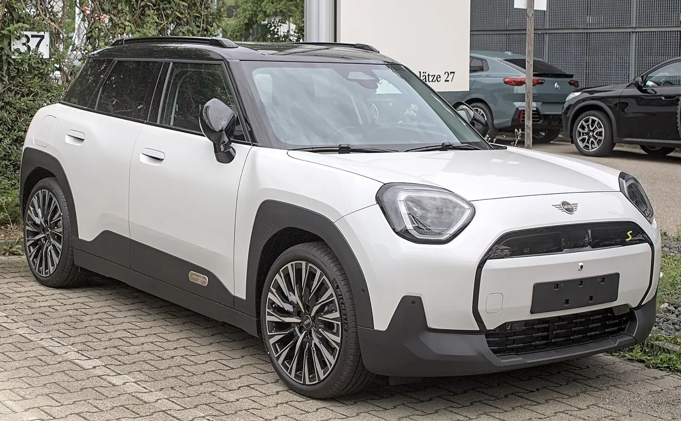 MINI Aceman 2026, vista 3/4 frontal, foto 1