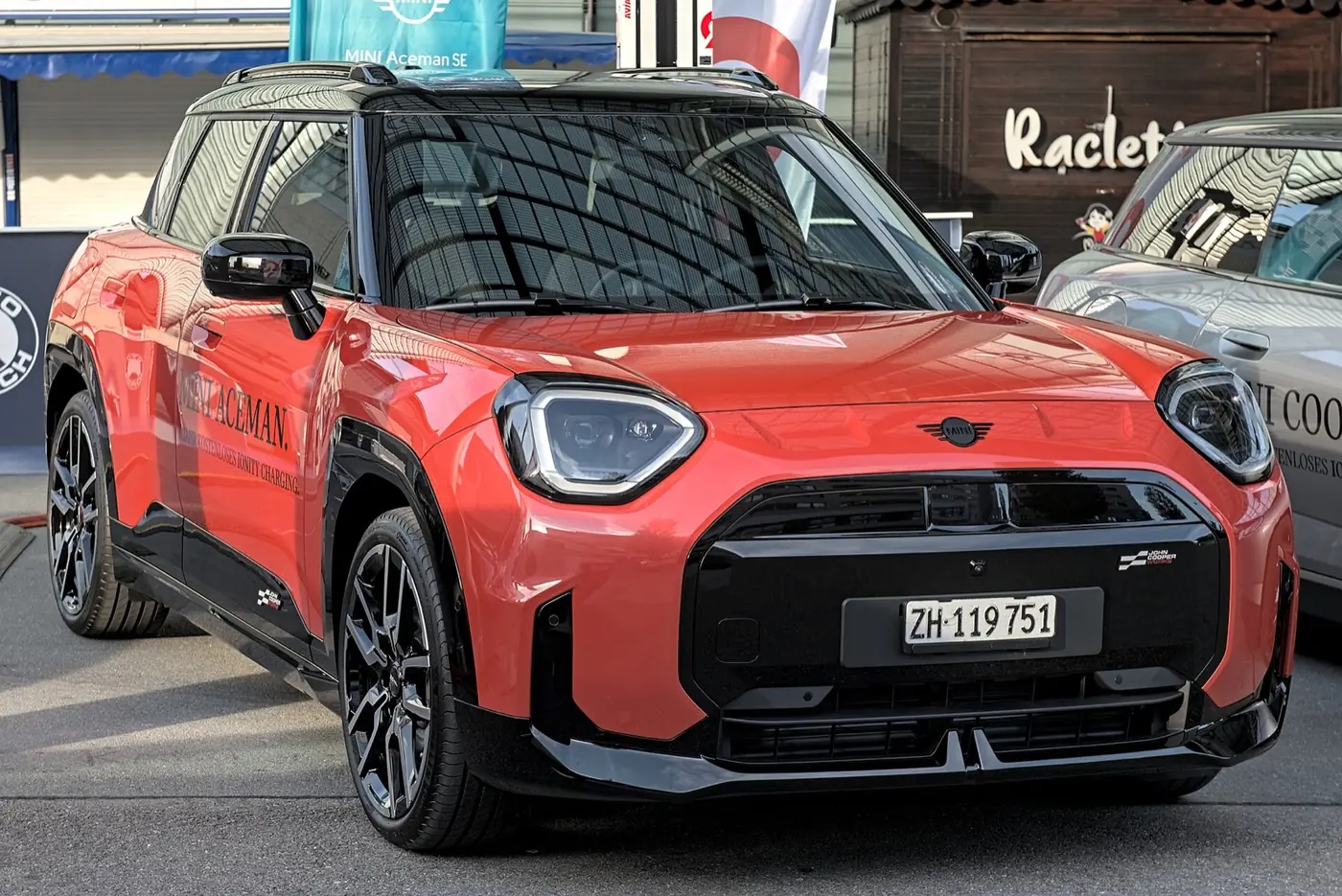 MINI Aceman 2026, vista 3/4 frontal, foto 2
