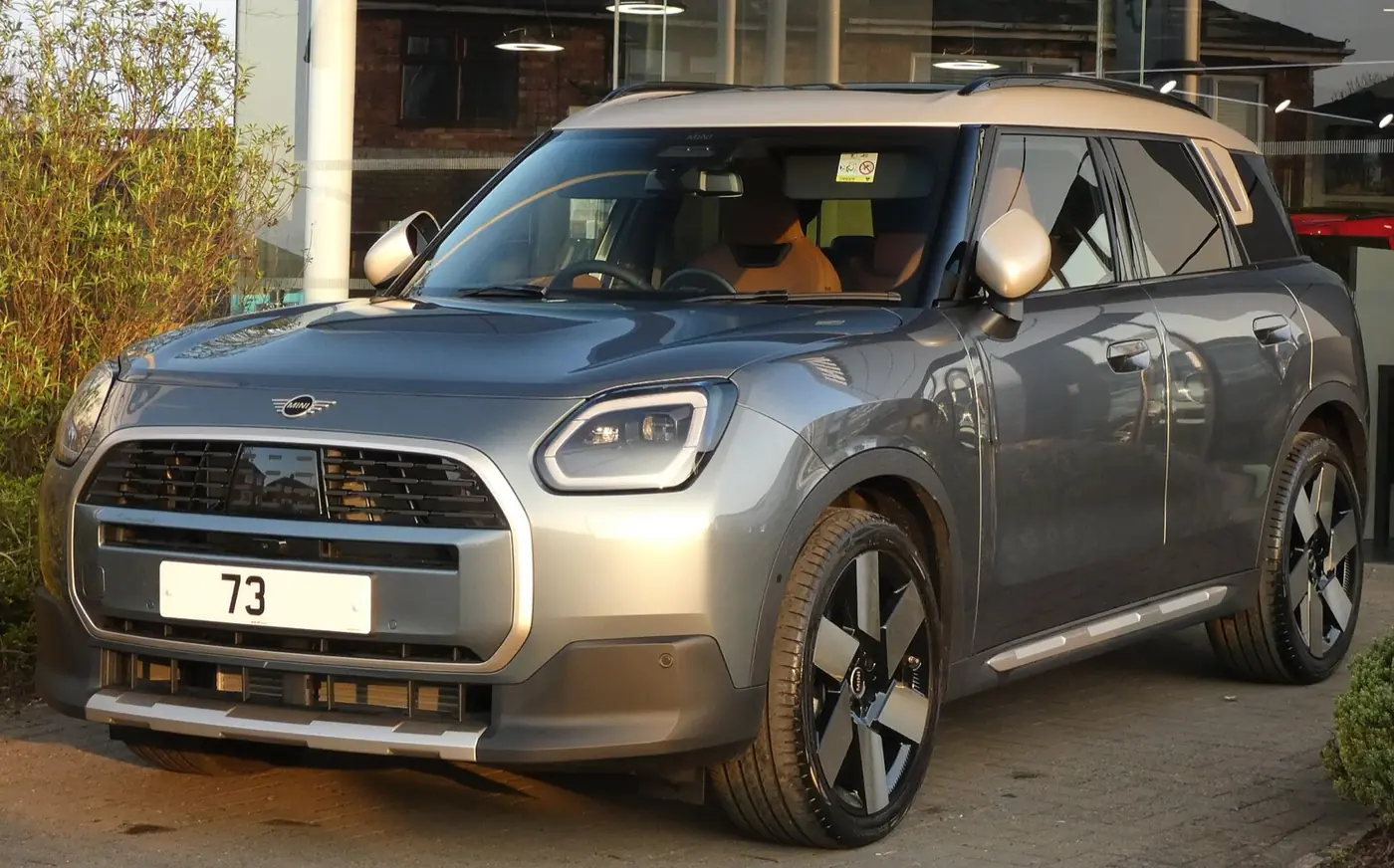 MINI Countryman 2026, vista 3/4 frontal, foto 1