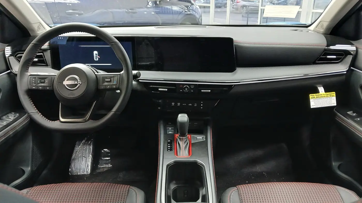 Nissan Kicks 2026, vista interior