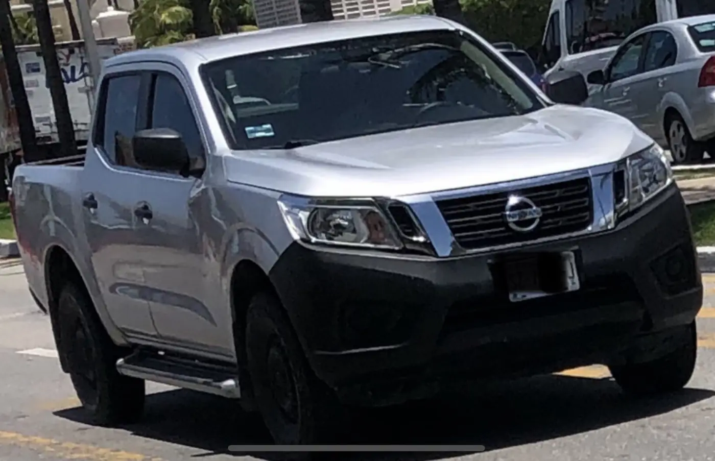 Nissan NP300 2026, vista exterior