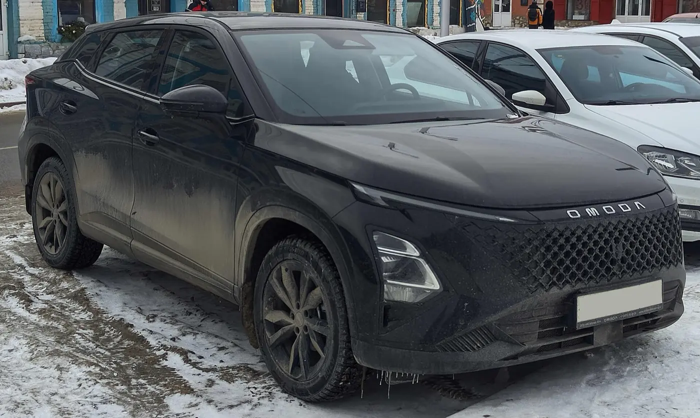 Omoda C5 2026, vista 3/4 frontal