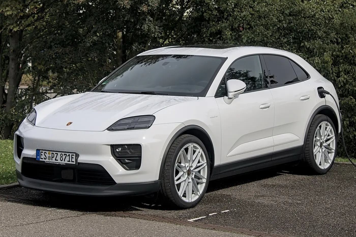 Porsche Macan Electric 2027, vista 3/4 frontal, foto 1