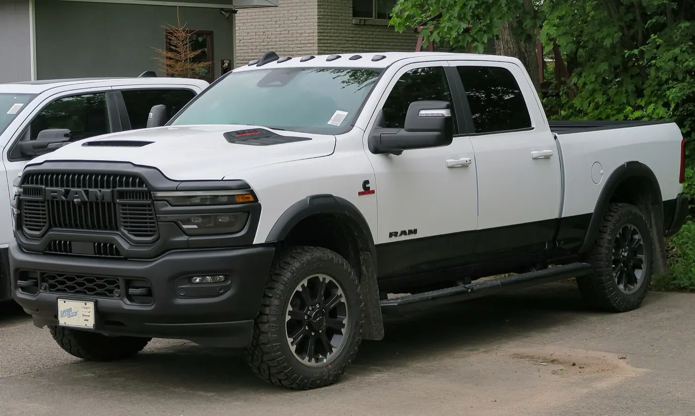 Ram 2500 2026, vista 3/4 frontal, foto 2
