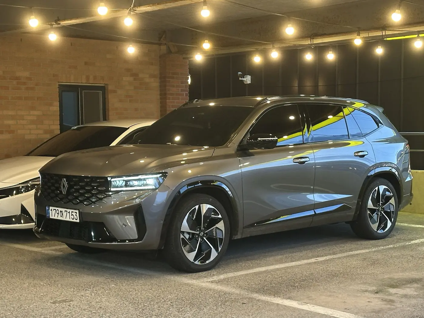 Renault Koleos 2026, vista 3/4 frontal