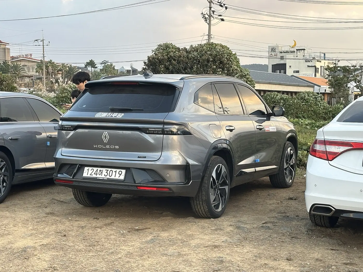 Renault Koleos 2026, vista 3/4 trasera