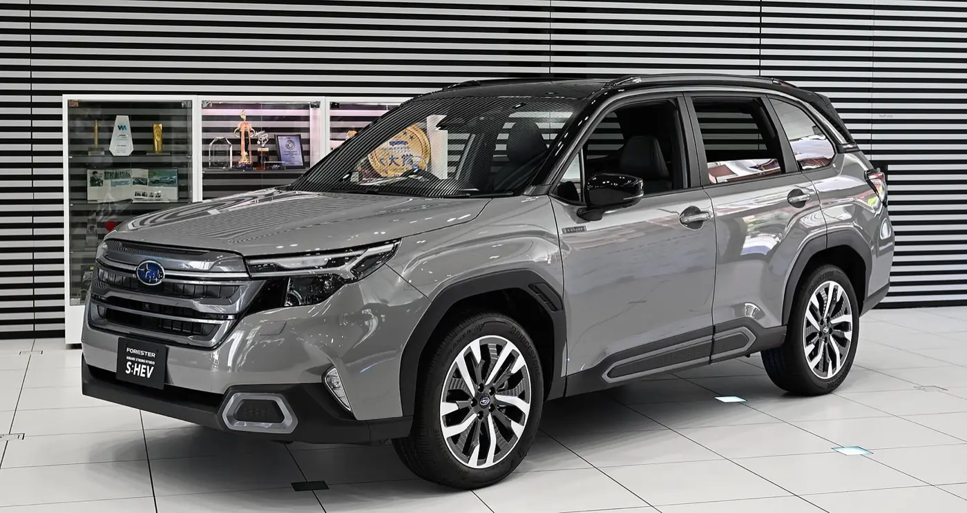 Subaru Forester 2026, vista 3/4 frontal, foto 1