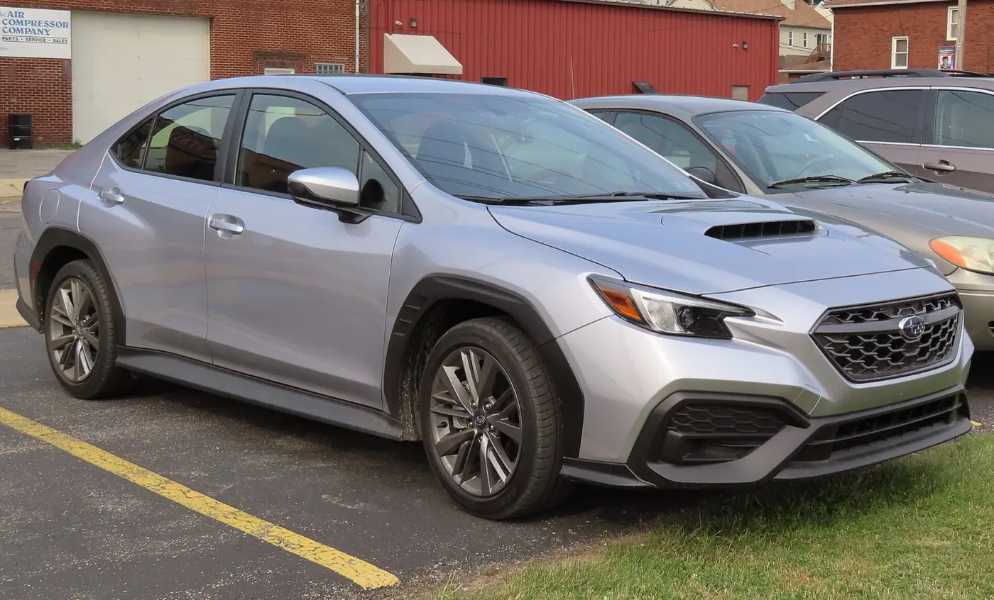Subaru WRX 2027, vista 3/4 frontal, foto 1