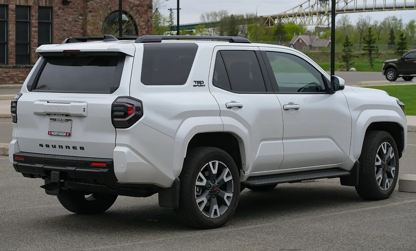 Toyota 4Runner 2026, vista 3/4 trasera