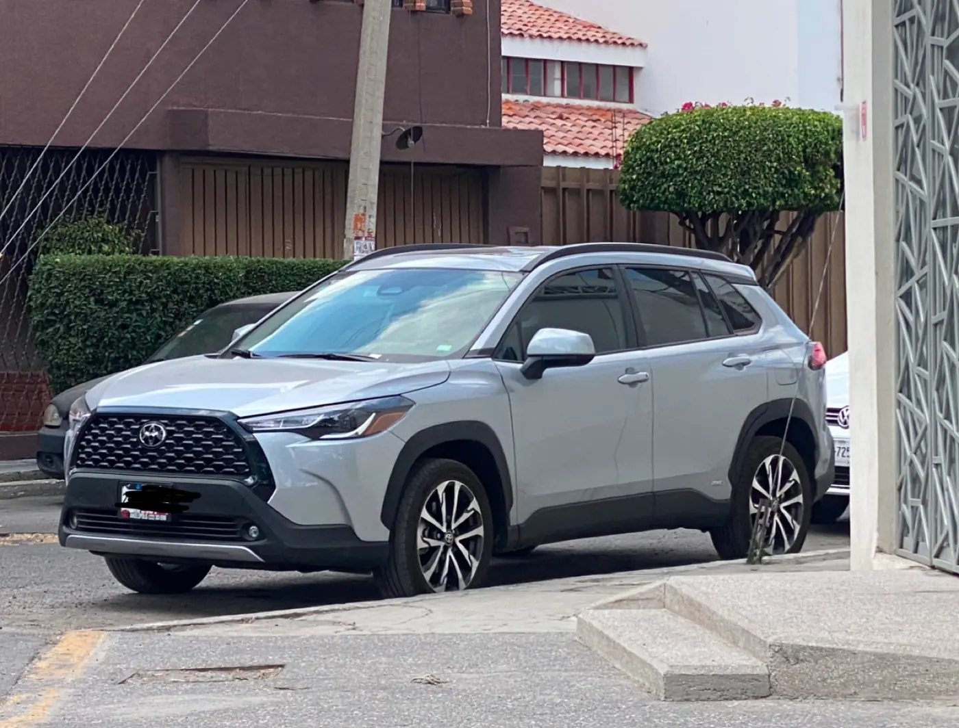 Toyota Corolla Cross 2026, vista exterior