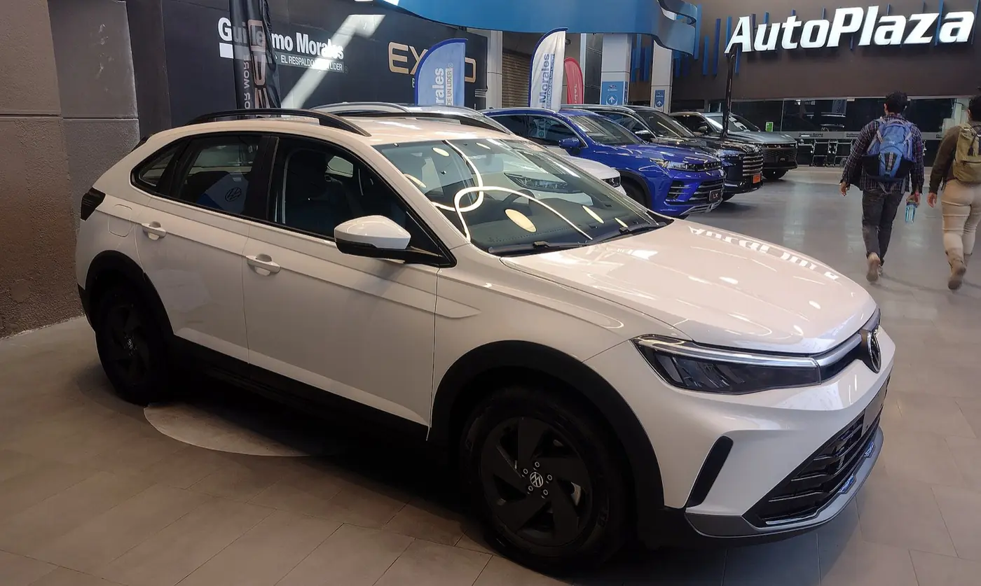 Volkswagen Nivus 2027, vista 3/4 frontal, foto 2