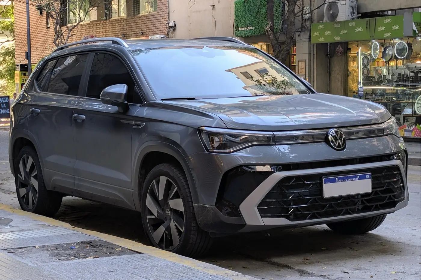 Volkswagen Taos 2026, vista exterior
