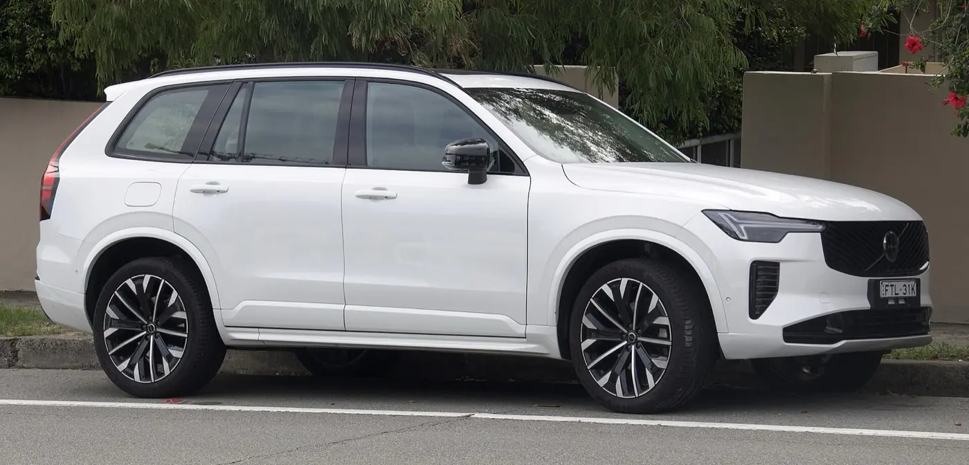 Volvo XC90 2027, vista perfil